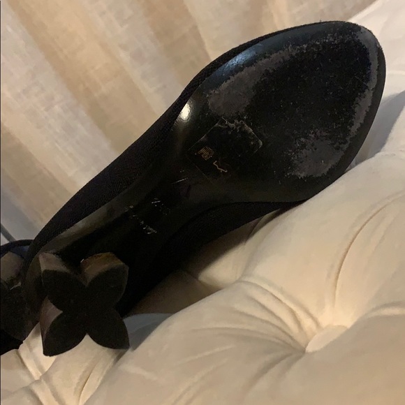 LOUIS VUITTON SILHOUETTE ANKLE BOOT - Picture 11 of 14